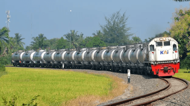 Mobilitas dan Logistik Tumbuh 12%: KAI Sumut Angkut 145 Ribu Ton BBM pada Mei 2026